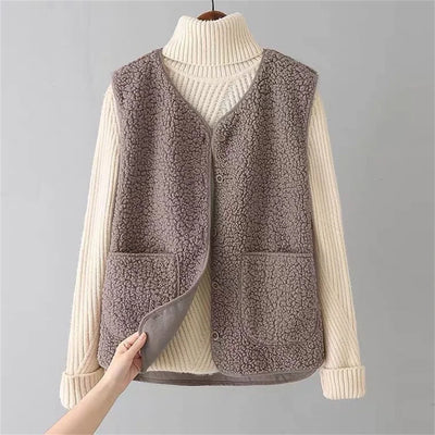 Hayden Annelore | Classic Cardigan